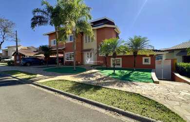 Imagem: A casa em condomínio possui 3 Dormitórios, 5 Banheiros, 4