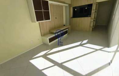 Imagem: O apartamento possui 3 Dormitórios, 2 Banheiros, 1 Vaga na