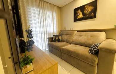 Imagem: O apartamento possui 2 Dormitórios, 1 Banheiro, 2 Vagas na