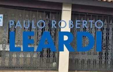 Imagem: A casa para alugar possui 4 Dormitórios, 5 Banheiros, 3 Vagas