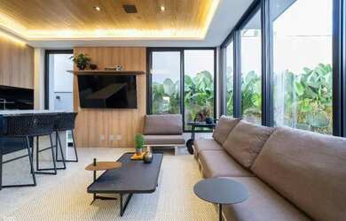 Imagem 7: Casa Sobrado para venda possui 400 metros quadrados com 4 mais escritório...