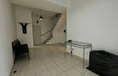 Imagem 3: Duplex com varanda no coração do Gonzaga para venda e aluguel com 69m²...