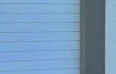 Imagem: A casa possui 2 Dormitórios, 2 Banheiros, 2 Vagas na garagem