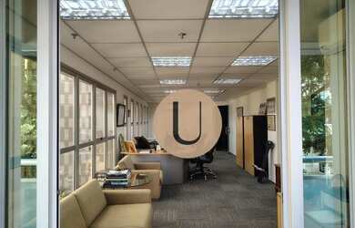 Imagem: O depósito possui 3 Vagas na garagem, 105m² de Área, Imóvel