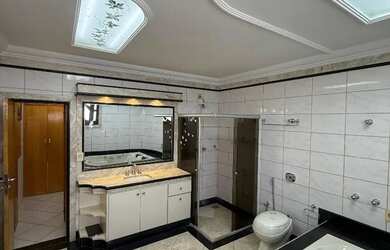 Imagem 2: Casa de Alto Padrão à Venda - Bairro Ibituruna, Montes Claros/MG