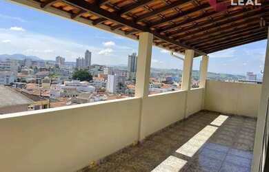 Imagem 16: Casa com 4 dormitórios à venda, 309 m² por R$ 900.000,00 - Centro - Pouso Alegre/MG