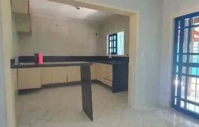 Imagem 4: Casa em Porto Alegre, no bairro Hípica, com 3 dormitório s , e 3 banheiros,...