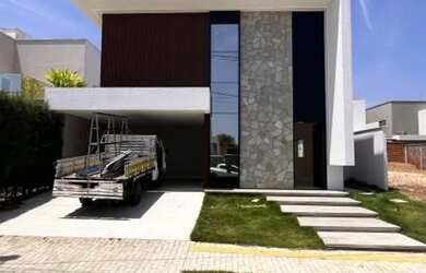 Imagem: A casa em condomínio possui 3 Dormitórios, 3 Banheiros, 2