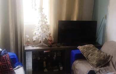 Imagem: O apartamento possui 3 Dormitórios, 1 Banheiro, 2 Vagas na