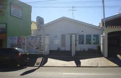 Imagem: O depósito possui 15m² de Área e está localizado em Vila