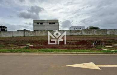 Imagem: O terreno possui 200m² de Área e está localizado em Santa