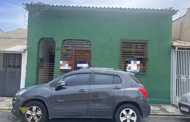 Imagem: A casa possui 3 Dormitórios, 1 Banheiro, 60m² de Área e