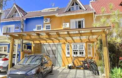 Imagem: A casa em condomínio possui 3 Dormitórios, 3 Banheiros, 2