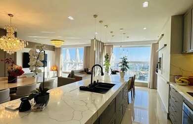 Imagem: O apartamento possui 3 Dormitórios, 3 Banheiros, 2 Vagas na