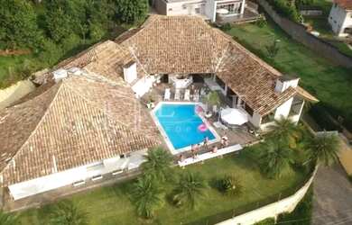 Imagem: A casa em condomínio possui 4 Dormitórios, 5 Banheiros, 5