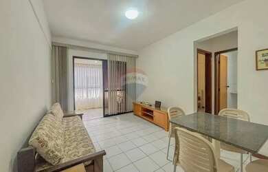 Imagem: O apartamento possui 1 Dormitório, 1 Banheiro, 1 Vaga na garagem