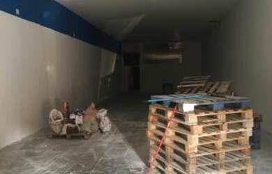 Imagem: O depósito possui 250m² de Área e está localizado em Santa