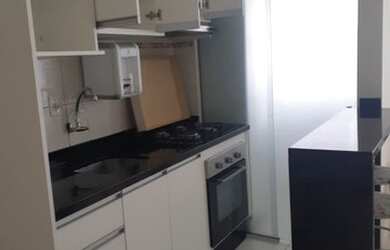 Imagem: O apartamento possui 2 Dormitórios, 1 Banheiro, 1 Vaga na garagem