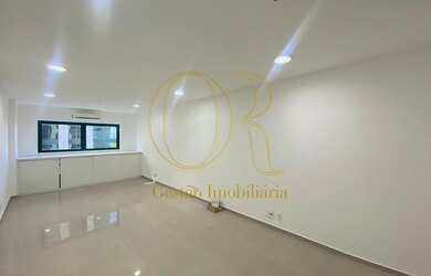 Imagem: O depósito possui 1 Vaga na garagem e 36m² de Área e está