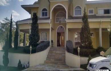 Imagem: A casa em condomínio possui 5 Dormitórios, 4 Banheiros, 5