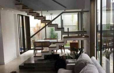 Imagem: A casa em condomínio possui 3 Dormitórios, 3 Banheiros, 2