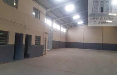 Imagem: O depósito possui 5 Vagas na garagem, 900m² de Área e está