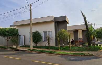 Imagem 3: Casa de condomínio para venda possui 200 metros quadrados com 3 quartos