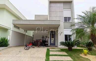 Imagem: A casa em condomínio possui 4 Dormitórios, 3 Banheiros, 4