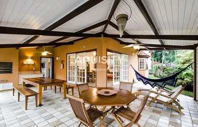 Imagem 5: Casa em Guarujá. Churrasqueira, Ar-condicionado, 300m² de Áreae1 Vaga...