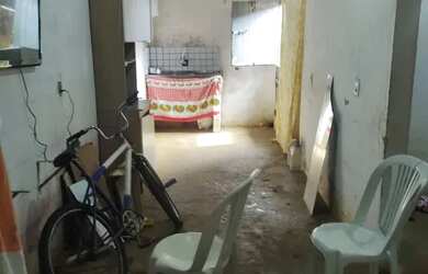 Imagem 2: Casa. Varanda, 1 Banheiroe2 Dormitórios