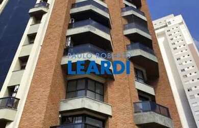 Imagem: O studio possui 1 Dormitório, 1 Banheiro, 1 Vaga na garagem