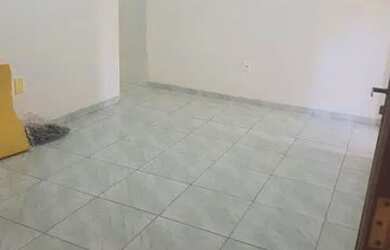 Imagem: A casa possui 1 Dormitório e 1 Banheiro e está localizado