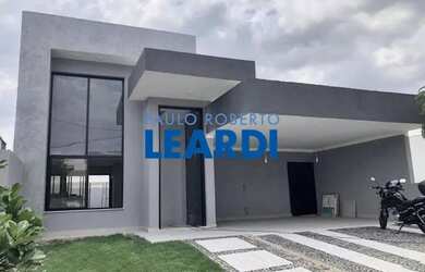 Imagem: A casa em condomínio possui 3 Dormitórios, 5 Banheiros, 2