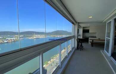 Imagem: O apartamento possui 3 Dormitórios, 5 Banheiros, 3 Vagas na