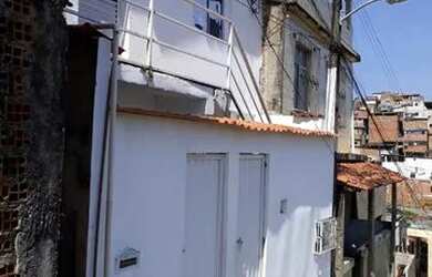 Imagem: A casa possui 5 Dormitórios, 2 Banheiros e 40m² de Área e