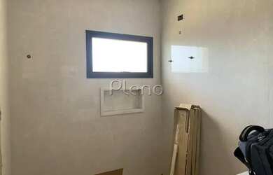 Imagem 3: Venda Casa com 275,00 metroQuadrado, 3 dormitório s , 2 vaga s . Swiss...