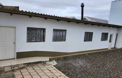 Imagem: Alugo casa com Água e Internet inclusos no aluguel