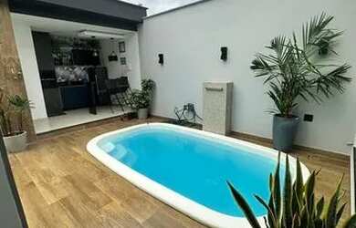 Imagem: A casa em condomínio possui 2 Dormitórios, 2 Banheiros, 2