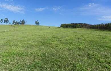 Imagem: O terreno possui 700m² de Área e está localizado em Usina