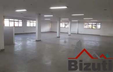 Imagem: O depósito possui 330m² de Área e está localizado em Vila