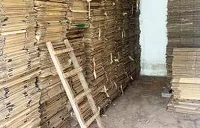 Imagem 2: CAIXAS DE PAPELÃO. 3 Dormitórios