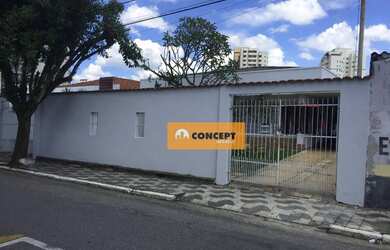 Imagem: A casa possui 4 Dormitórios, 4 Banheiros, 5 Vagas na garagem