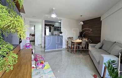 Imagem: O apartamento possui 2 Dormitórios, 2 Banheiros, 1 Vaga na