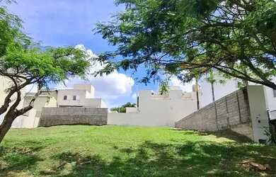 Imagem: O terreno possui 396m² de Área e está localizado em Bragança