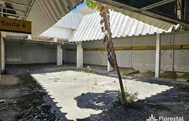 Imagem 3: Lojão na Avenida Centenário, com 943m², para venda ou locação