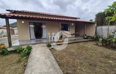 Imagem: A casa em condomínio possui 2 Dormitórios, 1 Banheiro, 4 Vagas