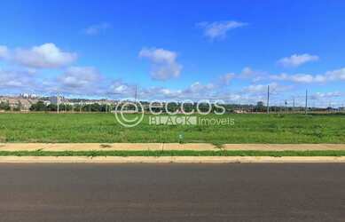 Imagem: O terreno possui 250m² de Área e está localizado em Recreio