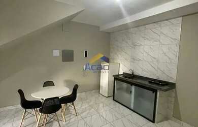 Imagem: A kitnet possui 1 Dormitório, 1 Banheiro, 1 Vaga na garagem