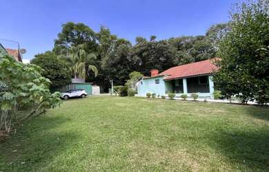 Imagem 10: Casa com amplo pátio e muito área verde