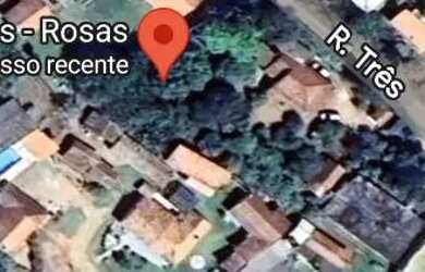 Imagem: A casa possui 1 Dormitório, 1 Banheiro, 1 Vaga na garagem